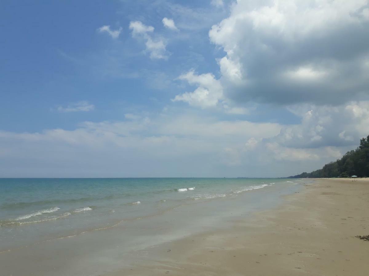 Mae Rampung Beach House คาราโอเกะและสระเด็ก 라용 외부 사진